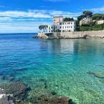 Et Ses Merveilleuses Calanques كاسيس