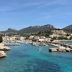 Et Ses Merveilleuses Calanques *
