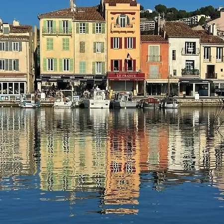 Et Ses Merveilleuses Calanques 카시스