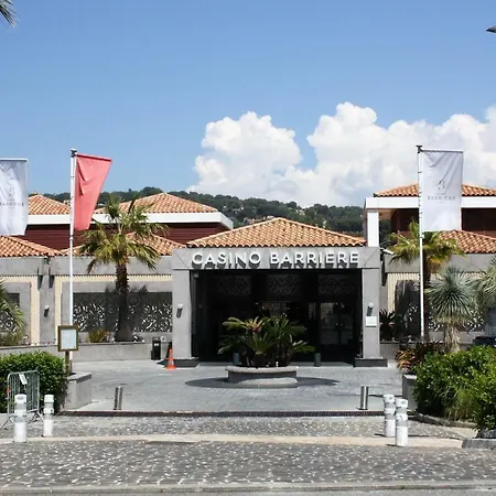 Et Ses Merveilleuses Calanques Cassis