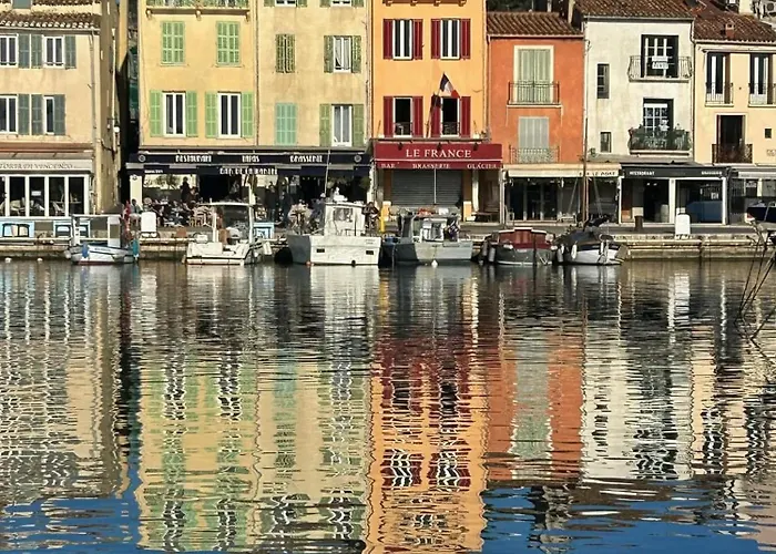Et Ses Merveilleuses Calanques Cassis